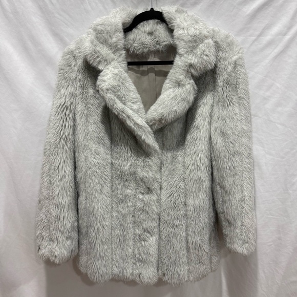 Jackets & Blazers - Vintage Faux Fur Coat Plush Warm USA Made Old Money Mob Wife Grandmacore Winter